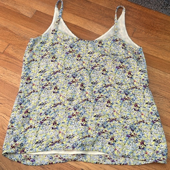 Cabi Style #275 Scatter Print Floral Cami Top Size Small - Picture 12 of 15